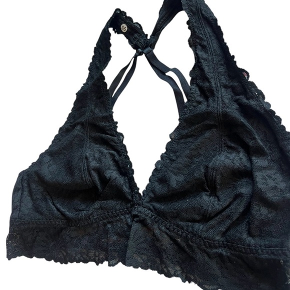 Victoria’s Secret Push-Up Sports Bra – Black – Size Large! - Picture 3 of 9
